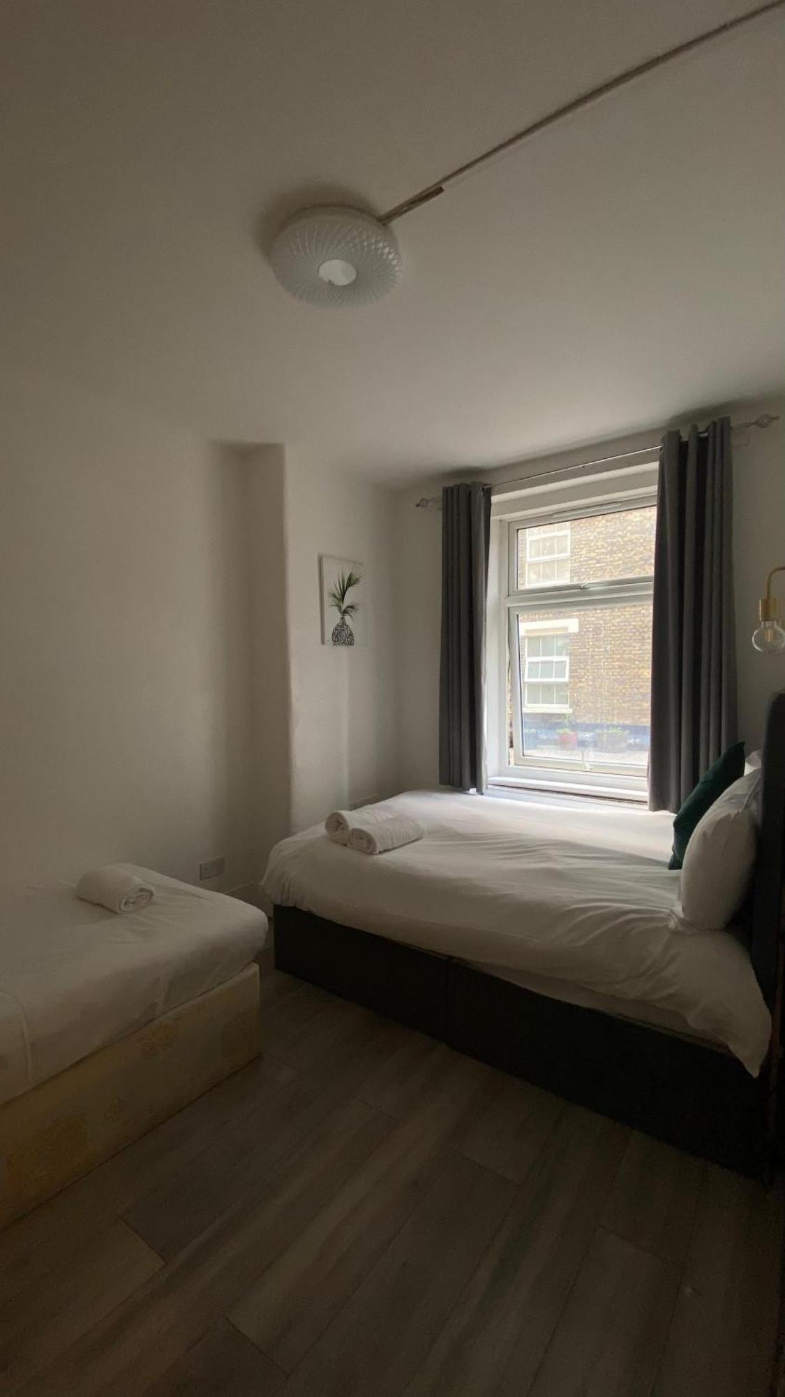 Апартаменти Lovely Ground Floor Miles Apart Лондон Екстер'єр фото